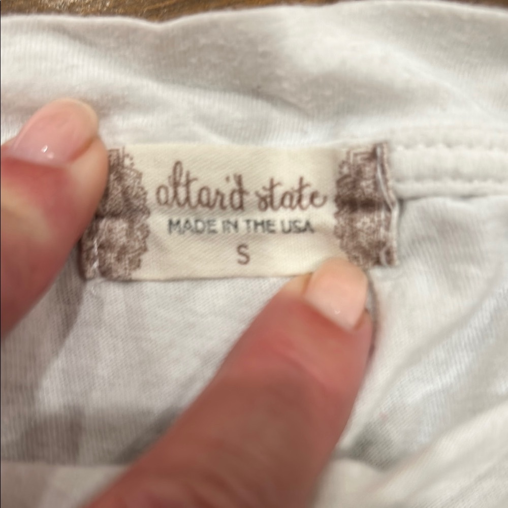 Women’s Altar’d State Crop Top - Picture 4 of 4
